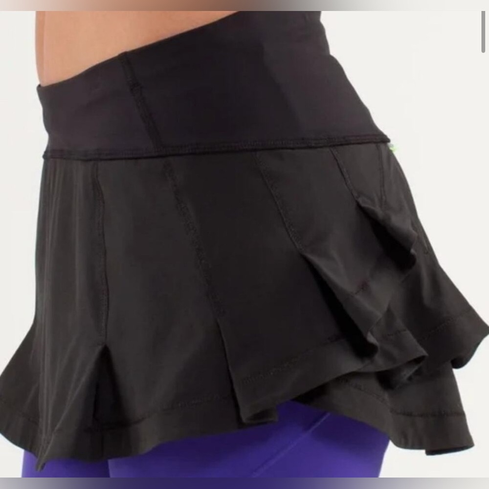Lululemon Skirt black ruffle athletic skirt size 2